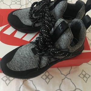 Nike gray black City Loop sneakers